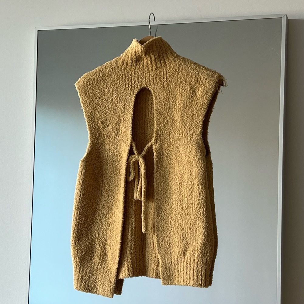 Zara (Morocco) open back sweater
